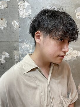 アカ(ACA) メンズカットパーマ波巻ツイストスパイラルパーマ札幌大通