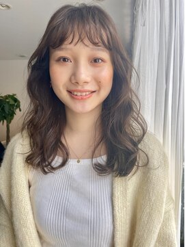 マグノリア オモテサンドウ(MAGNOLiA Omotesando) 重軽質感が可愛い愛されロング・・・HINATA