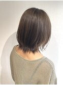 オリーブグレージュ/グレージュカラー