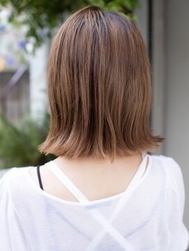 ヘアアンドリラクゼーション シャッセ(Hair&Relaxation SASE) 外はねミディボブ