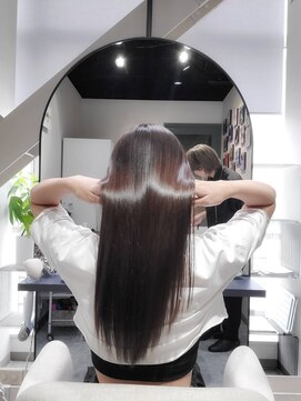 アパートメント オブ ソロン(The Apartment of Solon) 【極艶】/髪質改善/グレージュカラー/フェミニンロング/縮毛矯正