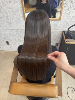 シーソー(SEE-SAW)の写真/【西金沢駅から徒歩５分】丁寧な施術×こだわりの薬剤で髪質改善へ◎髪の内側から潤う理想のサラツヤ髪に♪