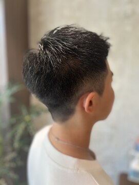 ミリ 府中(Mili) カット×ベリーショート