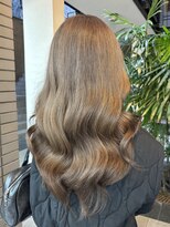 ガーランド(Girland)&nbsp;【girland】ハイトーンベージュ　韓国風/レイヤーカット