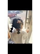 イースブルーレア(Y’s BLUE le'a)&nbsp;ツインヘアアレンジ