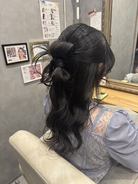 ラニ(Lani) 同窓会ヘアセット/カチモリハーフアップ