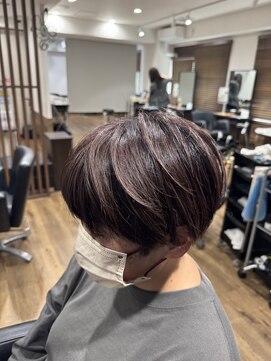 ハピネス クローバー 八木店(Happiness CLOVER) 白髪ぼかし　ショートボブ　脱白髪染め　大和八木