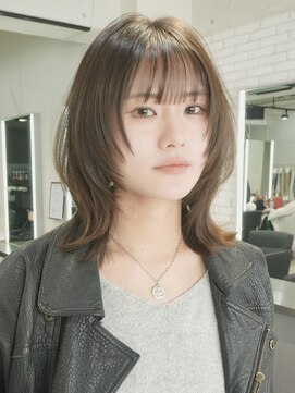 シェノン 表参道(CHAINON) ウルフカット/ハッシュカット/韓国レイヤー/オリーブグレージュ