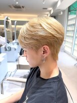 ノラ ウメダ(NORA UMEDA)&nbsp;韓国ヘア 毛流れシースルーマッシュ×ミルクティーベージュ
