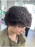 波巻きスパイラルパーマツイストメンズマッシュウルフカット