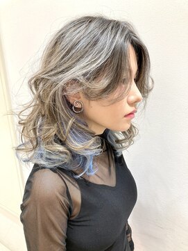 ヘアーライズ 池袋東口店(hair RISE) インナーブリーチ白から水色