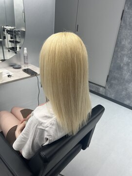 ワンズミラー 立川(ONE'S MIRROR) 抜きっぱなしブロンド