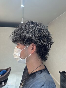 ノーブ(nove) ウルフベース。波巻きパーマ