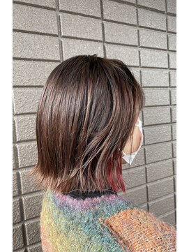 ヘアメイクアバンセ(HAIR MAKE AVANCE) 切りっぱなしボブ×イヤリングカラー