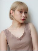 大人小顔艶髪金髪内巻きボブディアプリコットオレンジハイライト