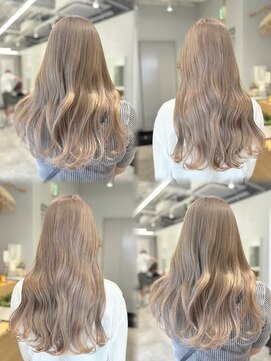 イリ 梅田(ili) ベージュカラー