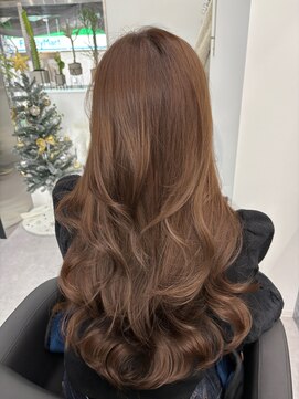 アルドーレヴェントホリエ(Ardore vento horie) ブリーチなしで作るベージュ×バタフライレイヤー♪10代20代30代