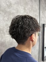 スピン 本八幡(SPIN)&nbsp;MEN’S HAIR/サーフカール/刈り上げセンターパート/本八幡