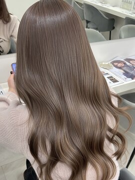 アイトーキョーエス 渋谷(AI TOKYO S) ミルクティーベージュブリーチなしダブルカラーレイヤーカット