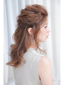 ヘアアンドメイクジップ恵比寿 (Hair＆Make ZIP) ニュアンスハーフアップ　ヘアセット