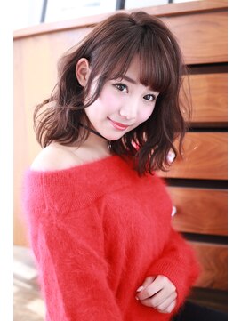 リリー(Lilly) 【Lilly】小顔ミディアムに色っぽ斜めバング×ボルドーブラウン