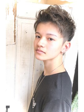 グッドネイバーズ 流山おおたかの森店(GOOD NEIGHBORS) 2ブロックで作るメンズショートスタイル!