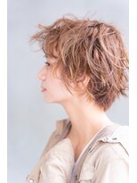 メーヴェ(Mowen) mowen 南堀江　ハンサムショート×ウォームブラウン×骨格矯正