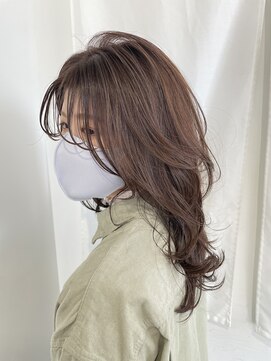 ワク(WAKU) 韓国風レイヤースタイルくびれヘア　ショコラアッシュ