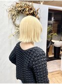 切りっぱなしボブ。
