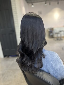 リーオオサカ(Lee Osaka) 韓国×ブラック×東芽生