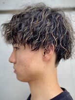 男一本 アトムズ(AtomZ)&nbsp;センターパート×ツイストパーマ