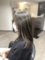 リリ(RiRi)&nbsp;透明感グレージュハイライト