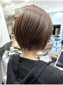 「岩田莉奈」地毛風縮毛矯正 ひし形ショートボブ 白髪染め 新宿