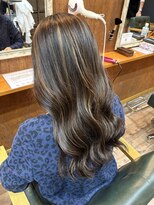 ヘアーサロン アトリエ(Hair salon ATORIE)&nbsp;ロングハイライトベージュカラー