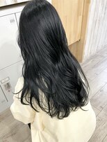 アトレ 梅田店(attrait)&nbsp;ツヤのあるブラックロング × 上質な仕上がり