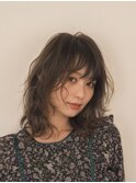ハイレイヤーにアッシュで透け感と深みをプラス♪