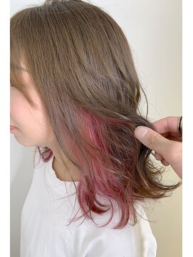 ジーナ 渋谷(Zina) 裾からきゅんです★ピンクインナーカラー