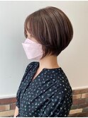 小顔に見せたい大人の韓国スウィングショート