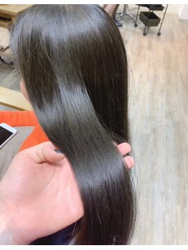 ナンバー エアロ 横浜(N° +aero) 髪質改善トリートメント/酸熱トリートメントでツヤ髪ツヤカラー