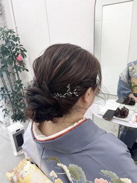 リル(re'll) 《花屋併設》シニヨンダークアッシュ酸性ストレート/ヘアセット