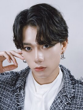 アイトーキョー 横浜(AI TOKYO) 波巻き/ハイライト/マッシュパーマ/ウルフ[横浜駅]