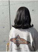ツヤ髪ブラック黒髪ブリーチなしカラー大人可愛い外ハネミディ