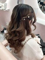 ゴート アミティ(G.O.A.T AMITY)&nbsp;ガーリースタイル/心斎橋/ヘアメ/セットサロン