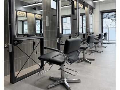 メンズサロン ガウディ 博多店(men's salon Gaudi)の写真