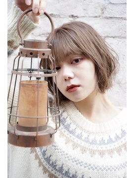 カライングドゥ(ing deux) 大人可愛い20代30代40代黒髪前下がりショートボブ丸みショート◎