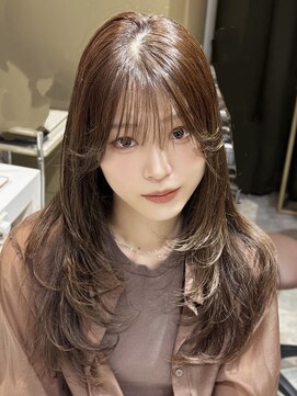 オリーブブラウン×ロングハイレイヤー