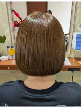 あごラインボブ