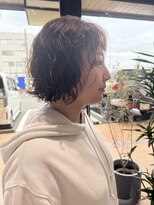 ログ(log)&nbsp;ニュアンスパーマ　髪質改善カラー　顔まわり　レイヤー　艶髪