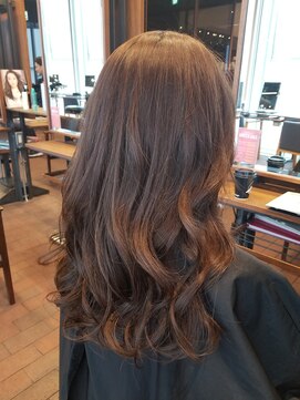 グランエクラ バイフルショウ(GRAND ECLAT by FURUSHO) 大人セミディ