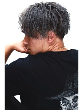 リップスヘアー 銀座(LIPPS hair) 【LIPPS  RayGINZA】#センターパート＃ブリーチカラー＃刈り上げ